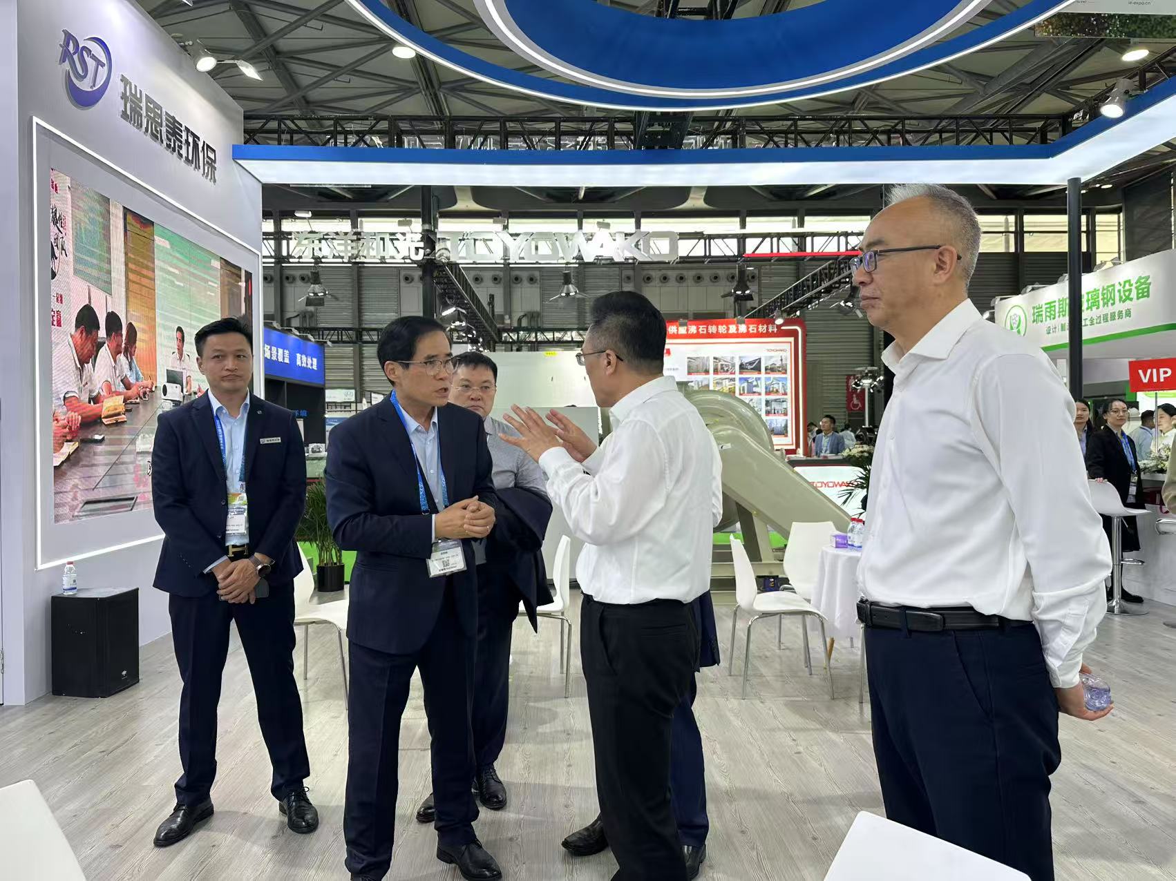 瑞思泰闪耀 2025 上海环博会，引领环保科技新风尚(图4)